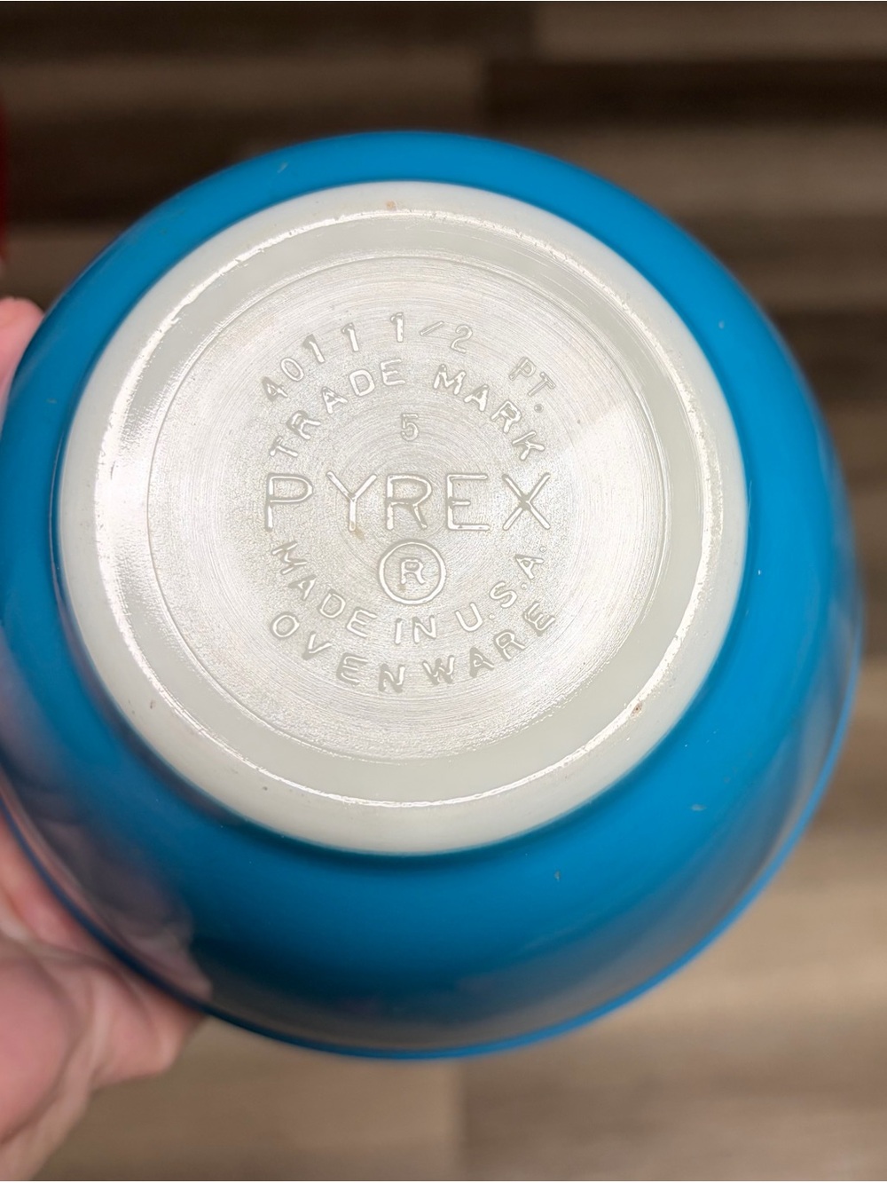 Pyrex Bright Blue Mixing Bowl - Picture 5 of 7